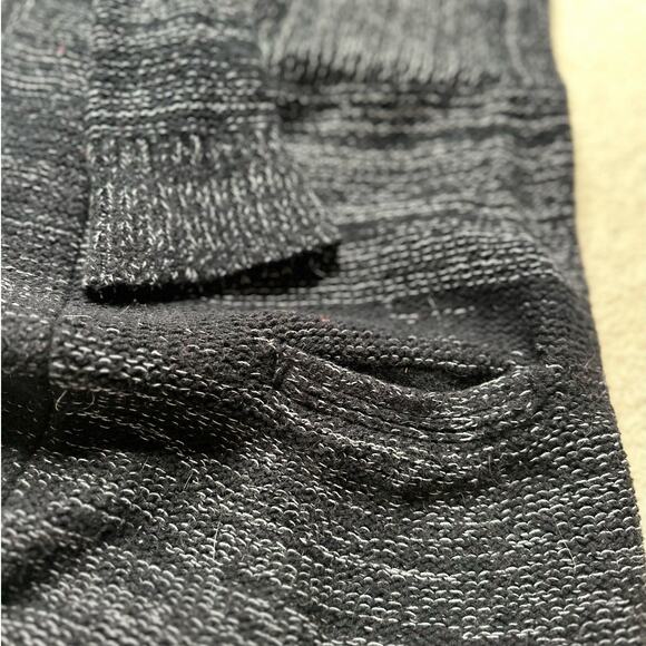 Banana Republic: Black Cardigan - Picture 6 of 6